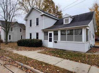 314 E Iowa St, Prairie Du Chien, WI 53821
