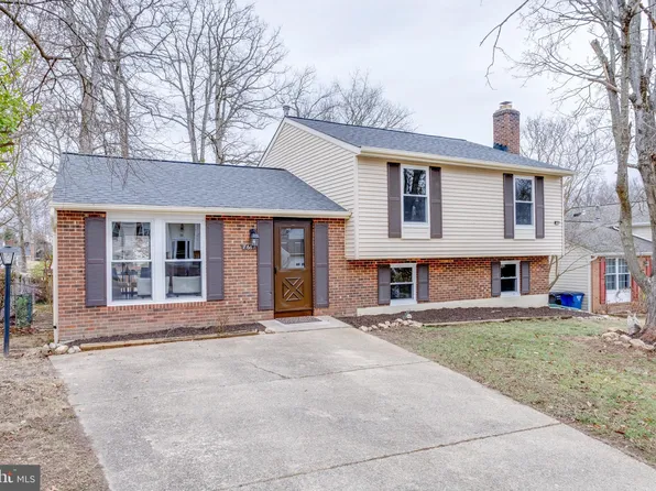 7661 Fallswood Way, Lorton, VA 22079