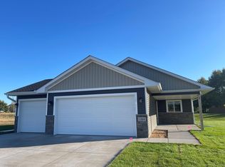 1184 Wisteria Ln, New Richmond, WI 54017