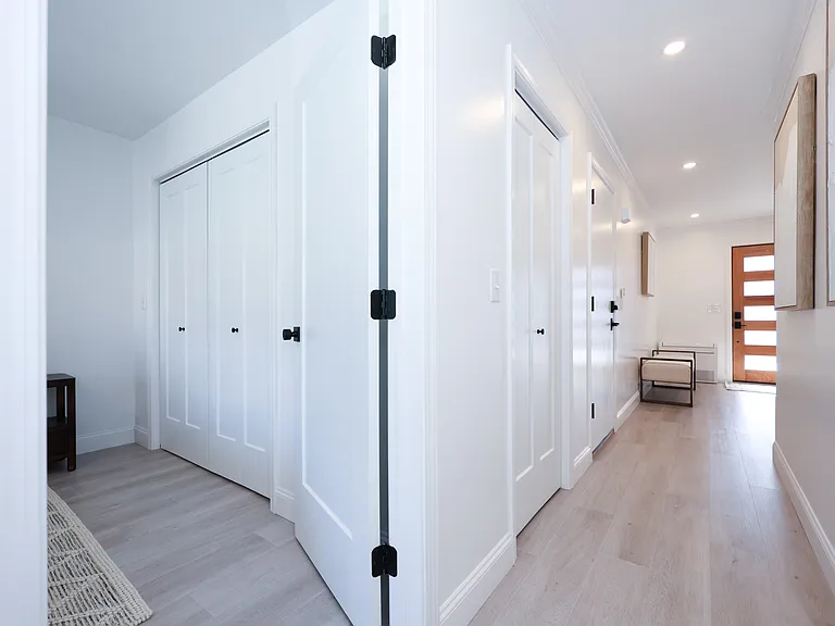 1369 Park Ave — Photo 22