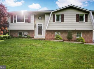 136 Sonday Dr, Bernville, PA 19506