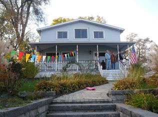 182 Forest Ave, Fox Lake, IL 60020