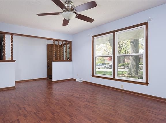 5th image of 1011 Ethel Harrison Dr