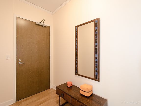 4th image of 450 E Waterside Dr #1003