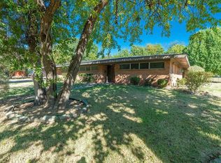 1210 Bois D Arc St, Commerce, TX 75428