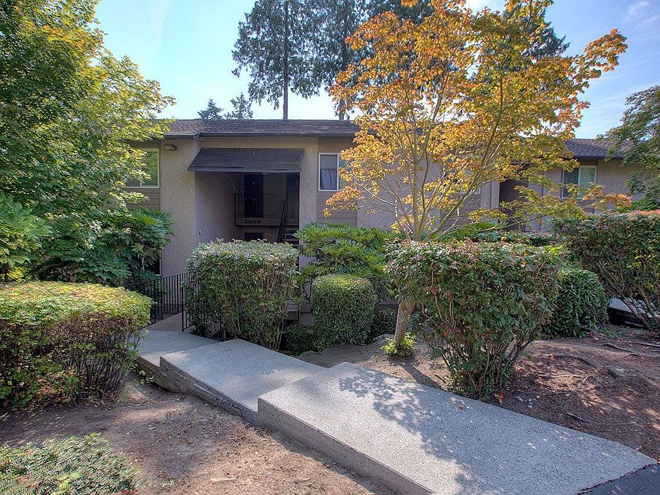 Juanita Village Condo