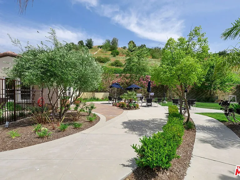 4378 Paxton Pl — Photo 17