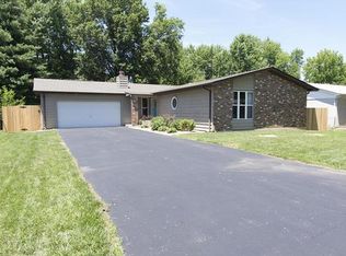 72 Jane Dr, Saint Peters, MO