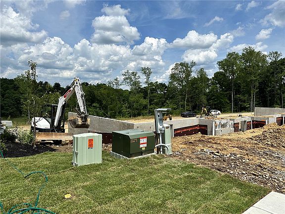 3rd image of 440 Nolan Cir