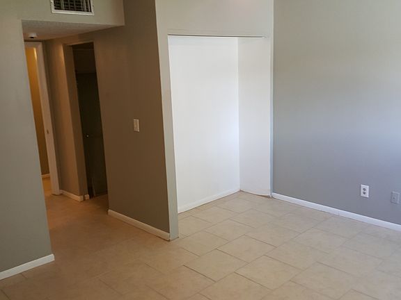 4th image of 6340 Newtown Cir #40B2
