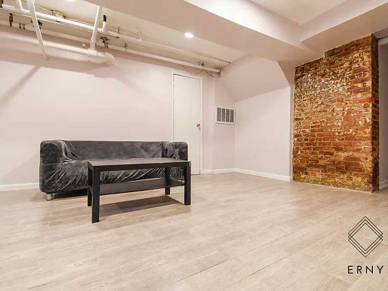 579 Myrtle Ave #1F — Photo 10