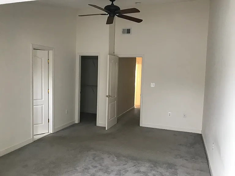 13005 Taxi Dr — Photo 15