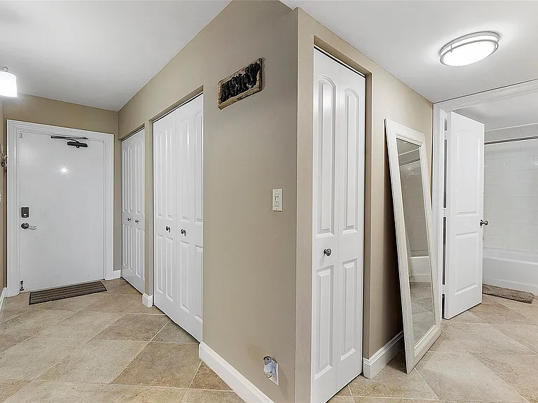 4550 NW 18th Ave #505 — Photo 14