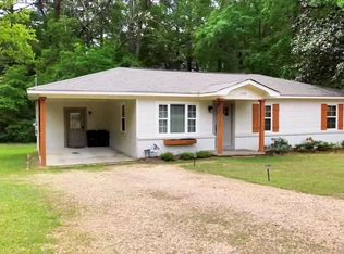 1332 Parker Dr, Laurel, MS 39440