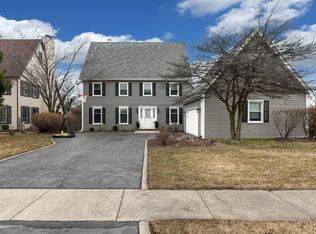 214 W Ridge Trl, Palatine, IL 60067