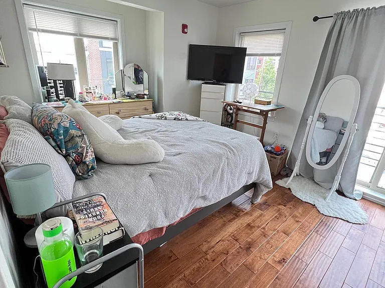 1441 Brown St #2 — Photo 6