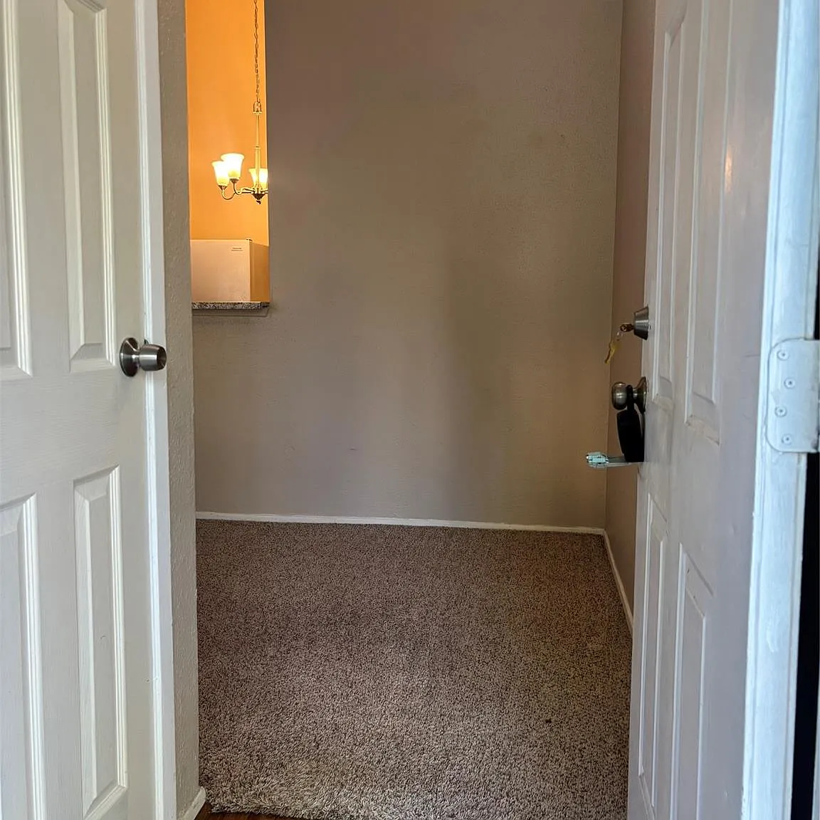 2 bed, 1.0 bath, 977 sqft, $1,495 — Photo 3