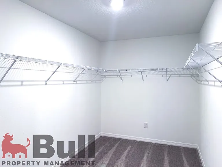 1754 Red Loop — Photo 27