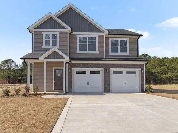 1537 Eastbay Dr, Fayetteville, NC 28312