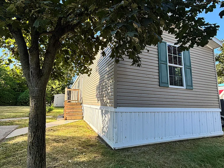 78 Dunlap Cir — Photo 2