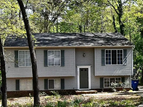 3209 Joanne Dr, Raleigh, NC 27603