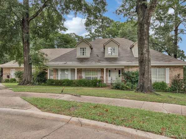 305 Royal Ln, Shreveport, LA 71106