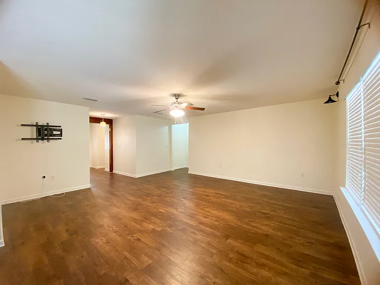 12239 Cressida Loop — Photo 4