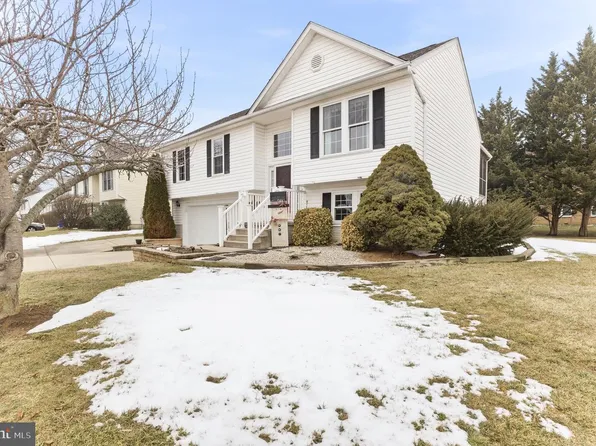 1 Walnut Pond Ct, Middletown, MD 21769