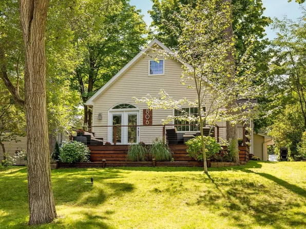 806 Indian Trail Blvd, Traverse City, MI 49686