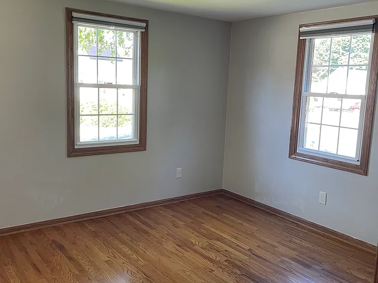 9 Maplewood Ave — Photo 13