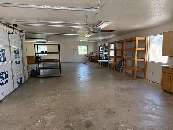 5th image of 10190 Oak Run Rd