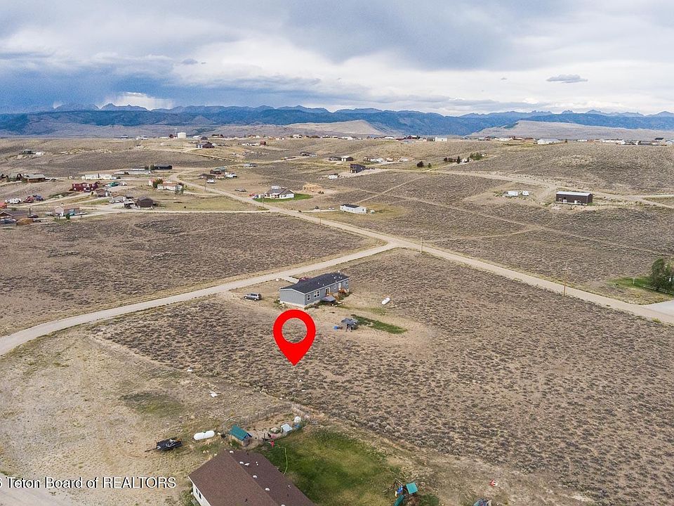 1st image of 27 Osage Trl