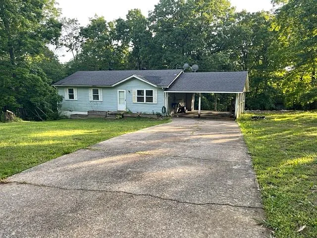 3 bed, 1050 sqft, $1,400 — Photo 1