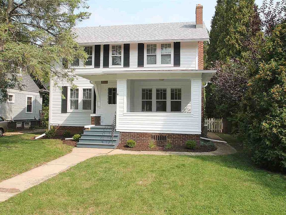 1st image of 2111 Cumberland St