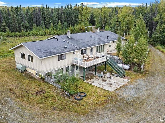 3rd image of 12770 W Armstrong Rd