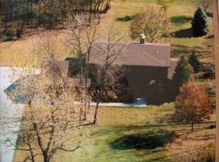 1083 Saunders Rd, Riverwoods, IL 60015