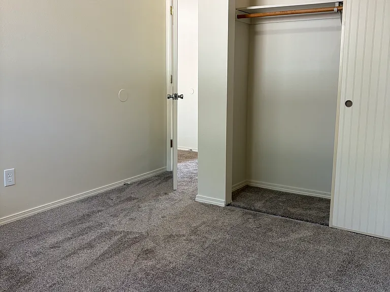 6866 NE Multnomah St #6866 — Photo 16