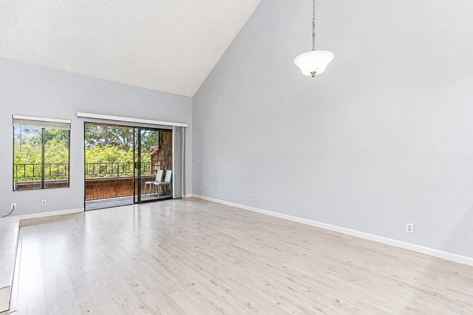 2 bed, 980 sqft, $2,750 — Photo 3