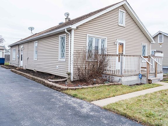 2nd image of 346 E Palmer Ave
