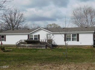 4231 Kasznel Rd, Iuka, IL 62849