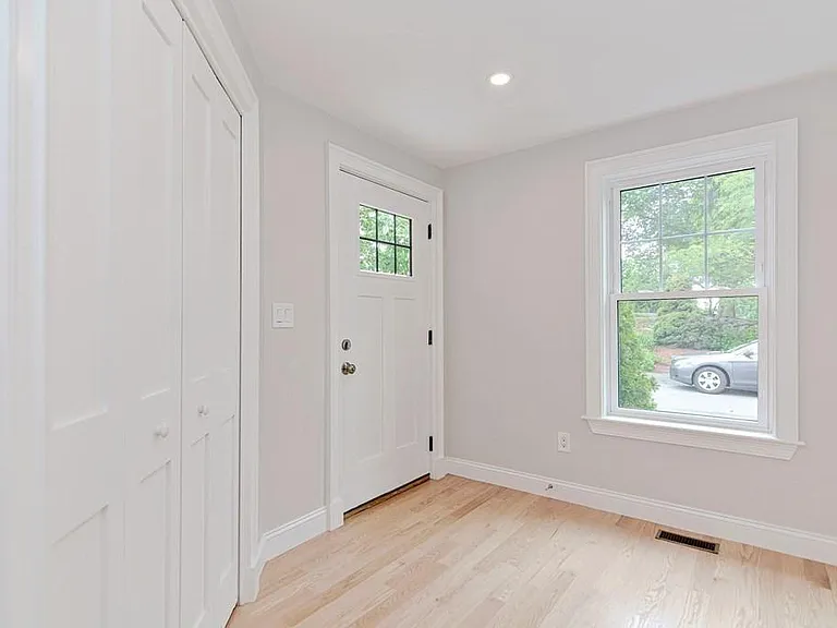 64 Crescent St #1 — Photo 30