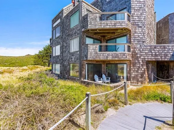 101 Shell Dr #247, Watsonville, CA 95076