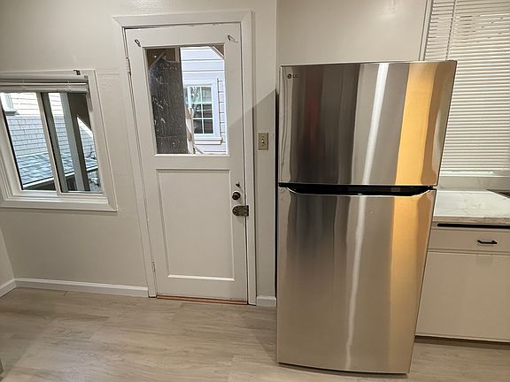 2nd image of 417 Lake St APT 1