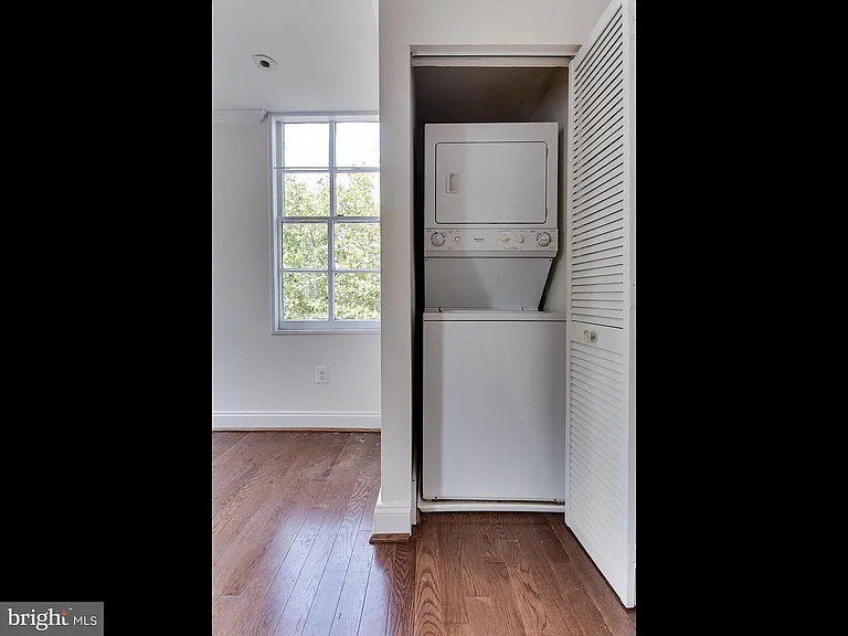 In-unit washer dryer! Replaced in 2025