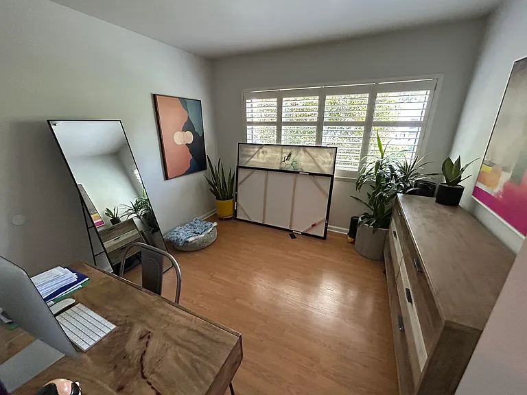 2335 Linden Ave — Photo 14