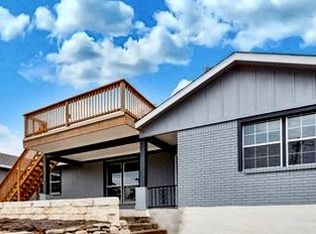 1049 Meckel Dr, Canyon Lake, TX 78133