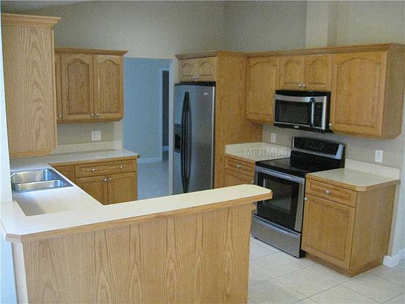 5th image of 2947 E Waco Dr