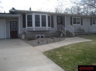 504 19th Ave NE, Waseca, MN 56093