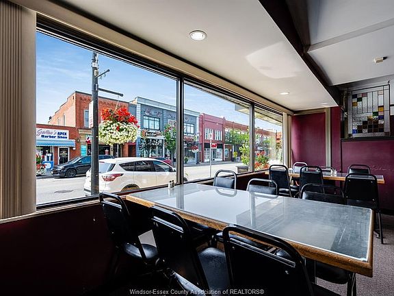 4th image of 22 Main St E