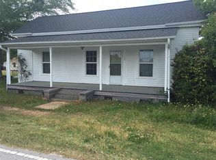 136 Hampton St, Iva, SC 29655